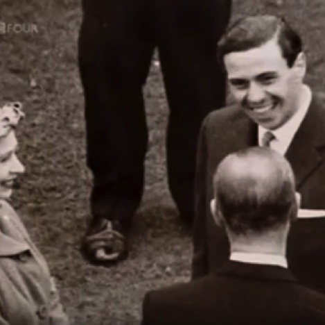Garden party à Buckingham Palace avec la reine... Garden party à Buckingham Palace avec la reine...